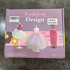 Fashion Design Kit with Mannequins and Fabrics